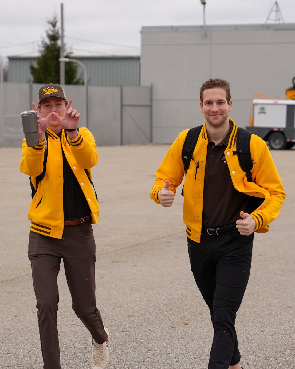 Wheels up to St. Louis 🛫

#BroncosReign