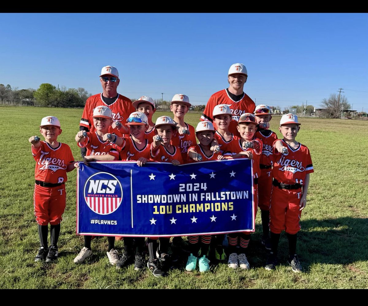 etcoombes's tweet photo. This would be really helpful for my youth kids I coach! Would mean the world to this group of kids! https://t.co/lvxAJCYFsA