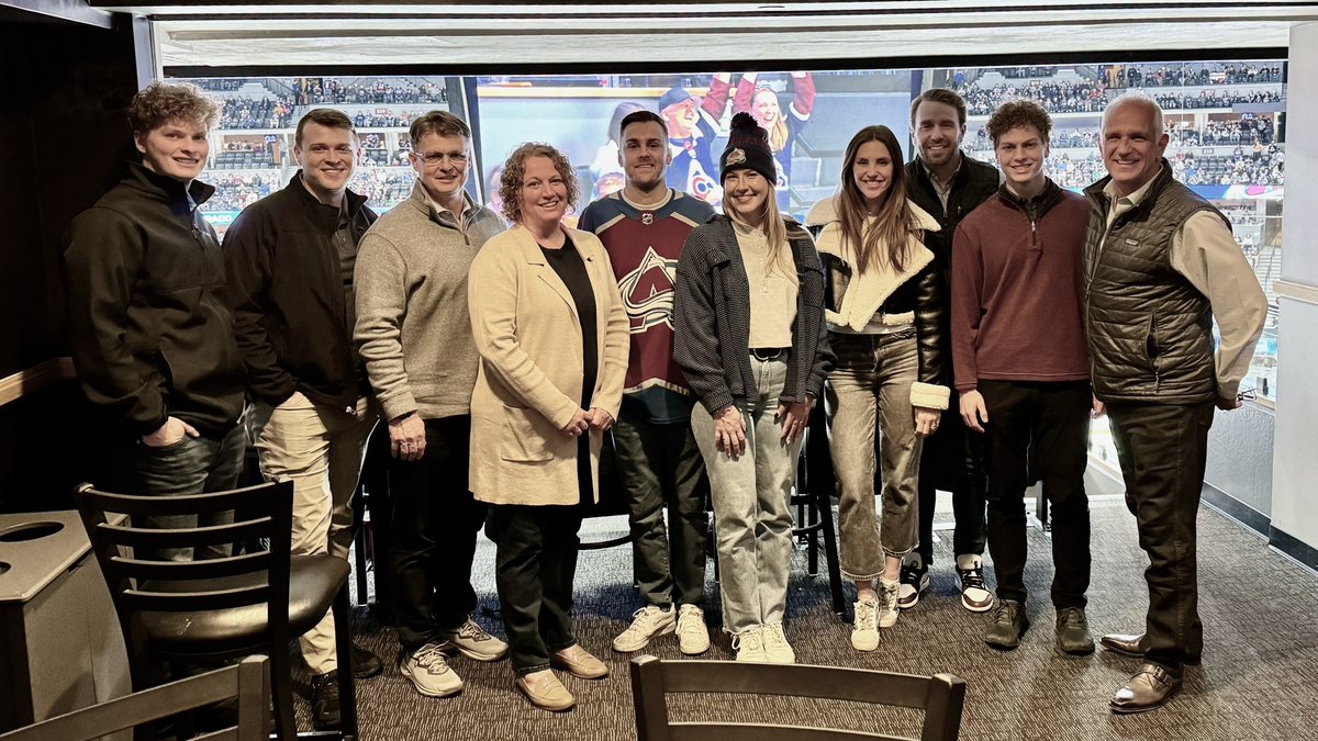 johnsandsays's tweet photo. Had a blast hosting the Lava Island team at the Avalanche game last night!  Grateful for our strong partnership as we work towards opening 200 locations in the next 5 years. 🏒🌋 

#JohnSandSays #LavaIslandaurora @lavaislandaurora #remax 

https://t.co/NrsZ4CRmHf https://t.co/tdS6MzZNGo