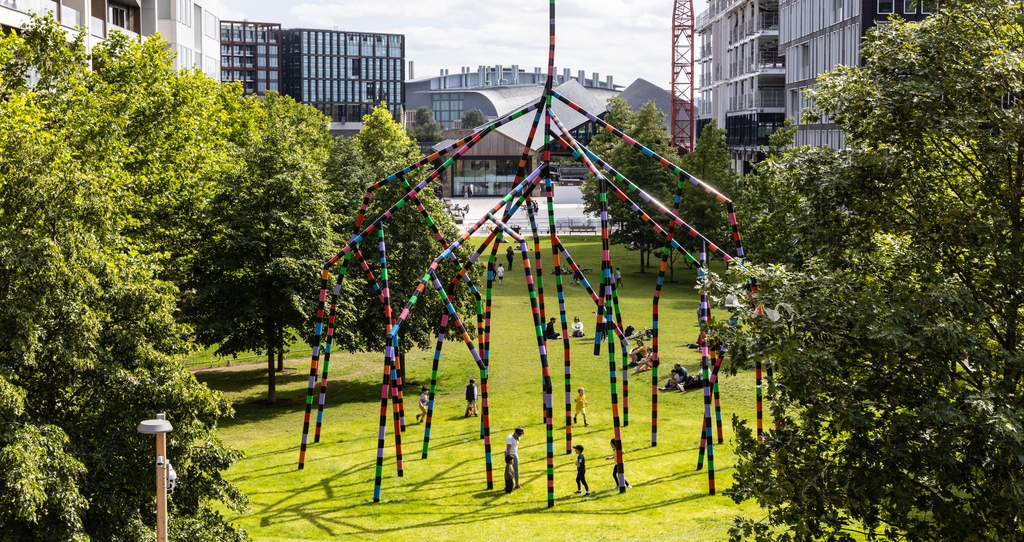 Celebrate Earth Day this April at Earthfest, a free sustainability festival at King's Cross! From 19 to 21 April, Earthfest will bring together an incredible line-up of live music and art, speakers, an immersive exhibition and interactive workshops. kingscross.co.uk/event/earthfest ⁠