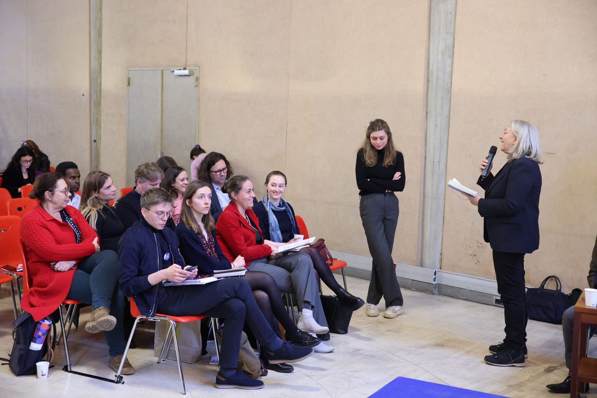 lecese's tweet photo. 🔴En direct #RencontresEuropéennes | Les ateliers des groupes du #CESE
Les groupes du CESE animent de nouveaux ateliers autour de thématiques européennes passionnantes :
- Green deal européen
- Reconnaissance des qualifications
- Directive work-life balance
- Europe de la Santé https://t.co/jxcOArvpOc