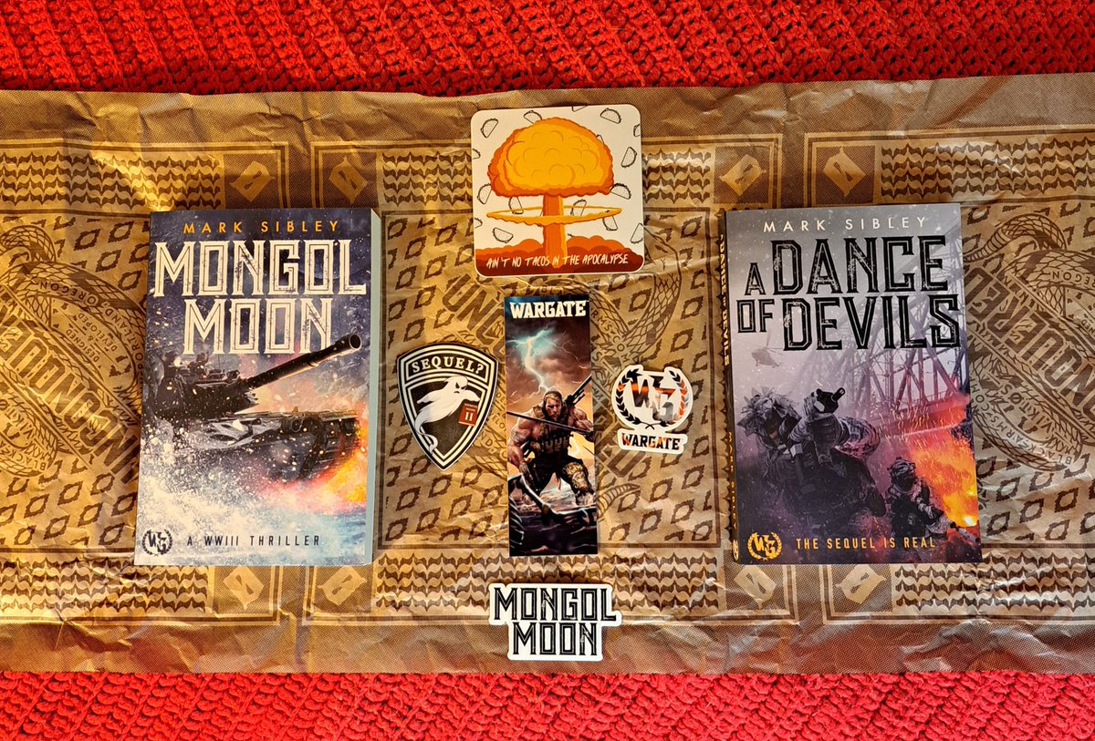 ThoughtsChops's tweet photo. Mailcall direct from @wargate. @mnsibley's words rang true, #TheSequelIsReal. Bonus, bookmark, and slaps!! Glad to get it from the source. https://t.co/MqmnTODZJo