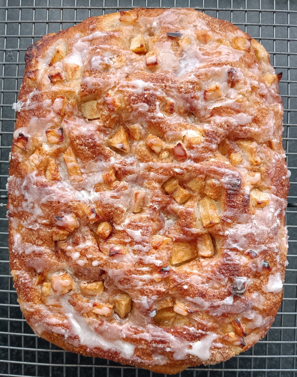 NordicLaura's tweet photo. Apple, cinnamon and nut sweet focaccia. This has to be one of the best smelling breads I've made. #bread #baking #homemade #focaccia #italian #italianbread #apple #cinnamon #nuts #sweetfocaccia #delicious #dough @bakingmad @welovebakinguk https://t.co/5dWQB0JdaJ