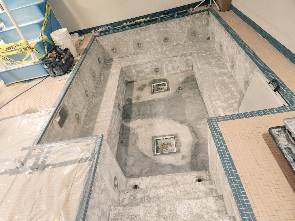 pool_inovation's tweet photo. All cleaned and washed now ready for tile. 
#clean #hobby #tile https://t.co/tRdT8iHDNT