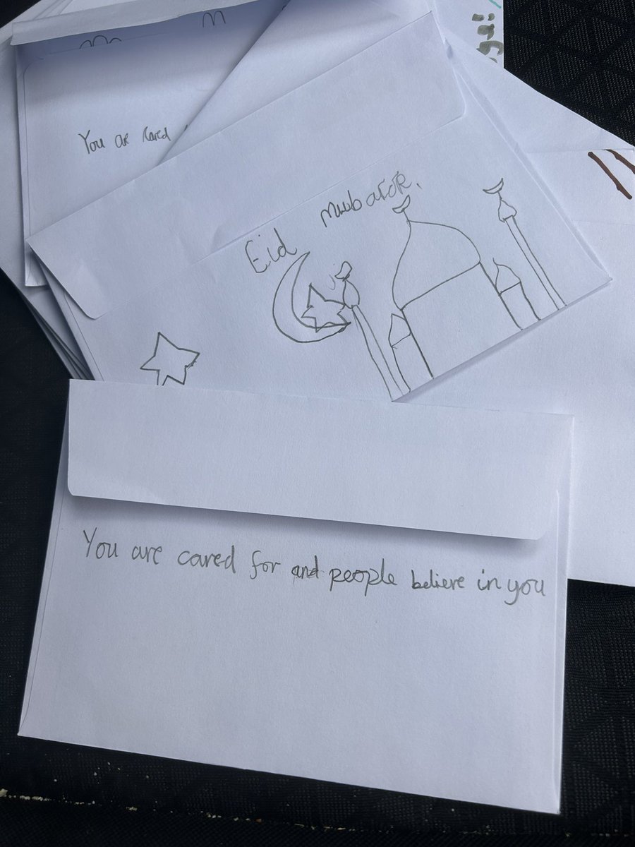 Our Venturists @NewbyPrimary told me all about the importance of #Eid #Ramadan today. They then decorated postcards and added a stamp in the #hope it will encourage people who are #Homeless to reach out and connect with #family. @bradford2025 @BfdForEveryone #culture