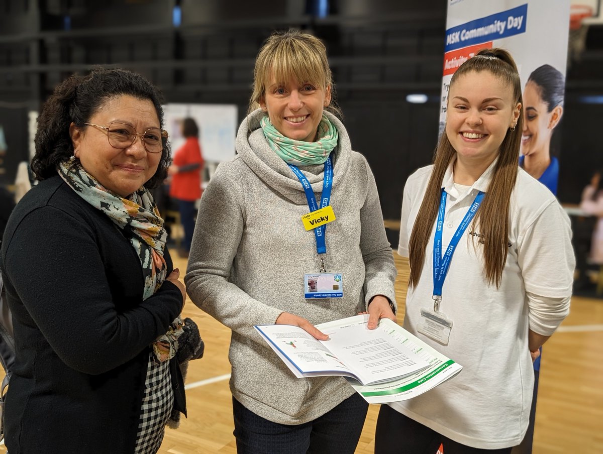 Around 250 people were invited to a Musculoskeletal (MSK) community day where our physiotherapists gave advice on managing their condition. 👏 Gladys said: 'I’ve been able to ask about housing, health, activities and many other things. ” lambethtogether.net/lambeths-first… #TeamGSTT