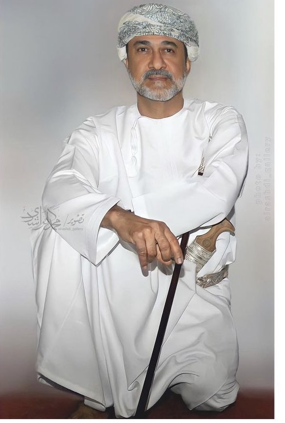 fataljabl's tweet photo. كل المؤشرات والمعطيات تدل على خير قادم بأذن الله للموظفين في قادم الوقت 💵
 #السلطان_هيثم_بن_طارق https://t.co/m0HyUevija