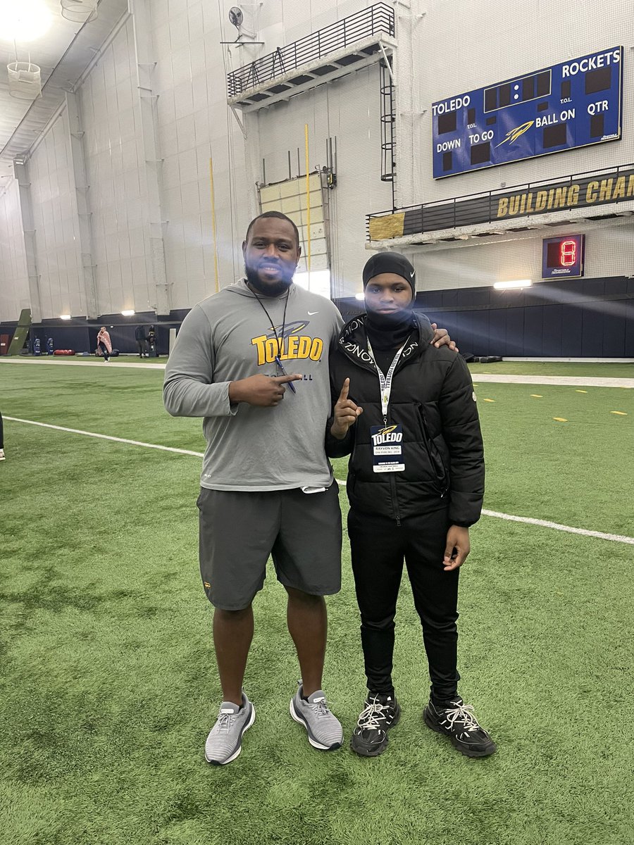 Rayvonking1__'s tweet photo. Had a great day today with the coaches and players at Toledo @CoachNCole #weball https://t.co/lECDYG0ejf