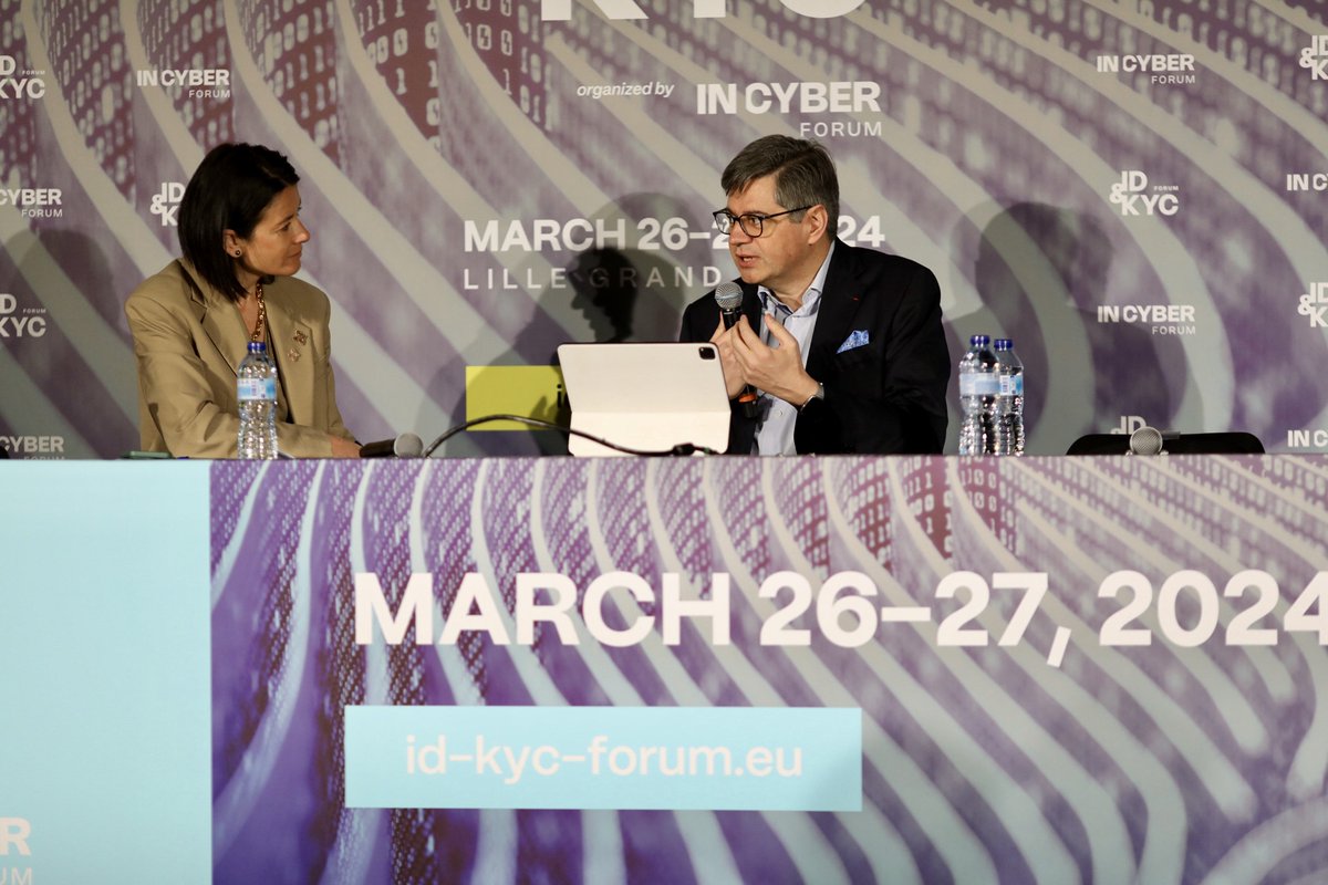IDforum_eu's tweet photo. Clap de fin sur la 5e édition de l'ID&amp;KYC Forum ! Merci à tous d'être venus nombreux et d'avoir activement participé à la réussite de cette 5e édition (déjà !). 
Merci également à nos partenaires et aux intervenants pour leur implication 🙏🏼
#IDKYCForum #ForumInCyber #IA #KYC https://t.co/hxDqpBJasy