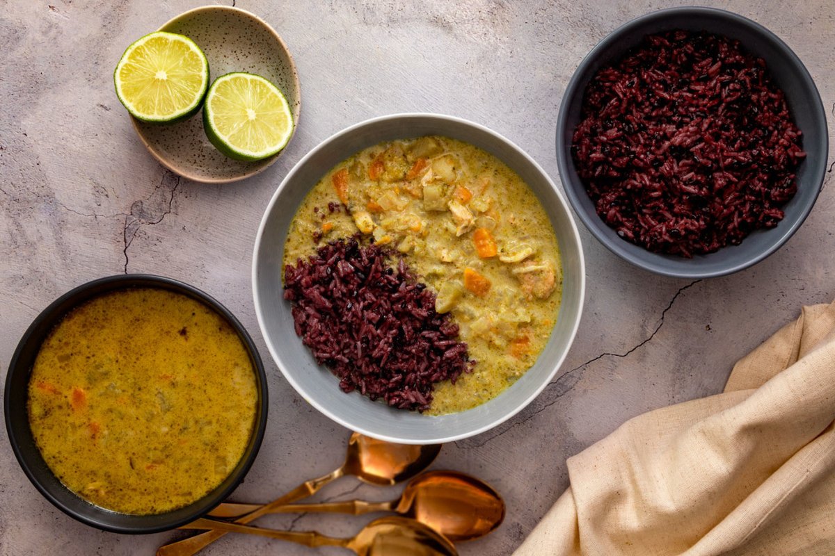 GeekyJules's tweet photo. My Instant Pot Thai Green Curry recipe was a long time in the making. Getting the flavours just right with a non-traditional heat source was a challenge, but I overcame it! Enjoy!
#Spoonie #EasyRecipe #Disabled #CookingWhileDisabled
https://t.co/O3YEOSaQau https://t.co/co0XMjJ2F4