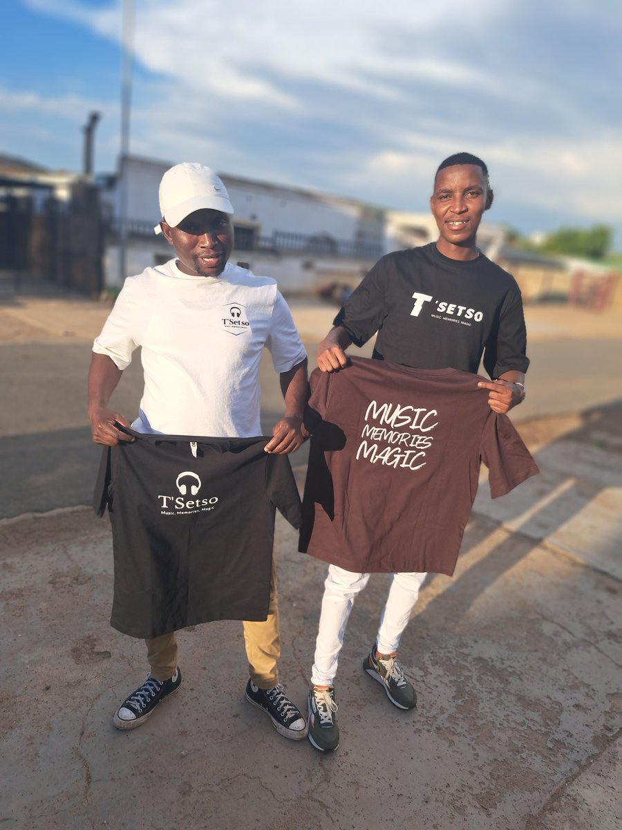 Arnold_Mathibe's tweet photo. Hi, I'm Selling Shirt's, and I'm Also a Deephouse DJ

Please Retweet, My Client Might Be Your Friend ❤️🥹 https://t.co/lkdBIjh1fs