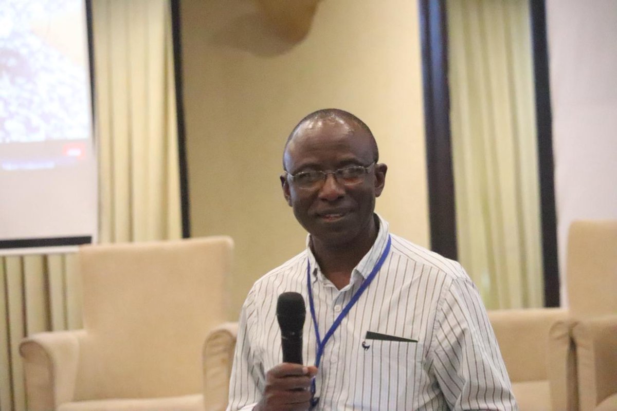 DevEconNetwork's tweet photo. The final session for the day discusses solutions to the debt crisis, with a keynote lecture by Prof Jan Kregel on Debt &amp; Development Finance in Challenging Times. Chair: Redge Nkosi (@redgenkosi).
Watch live at https://t.co/w5gGCoMAu0. https://t.co/g6KkLFR9j2