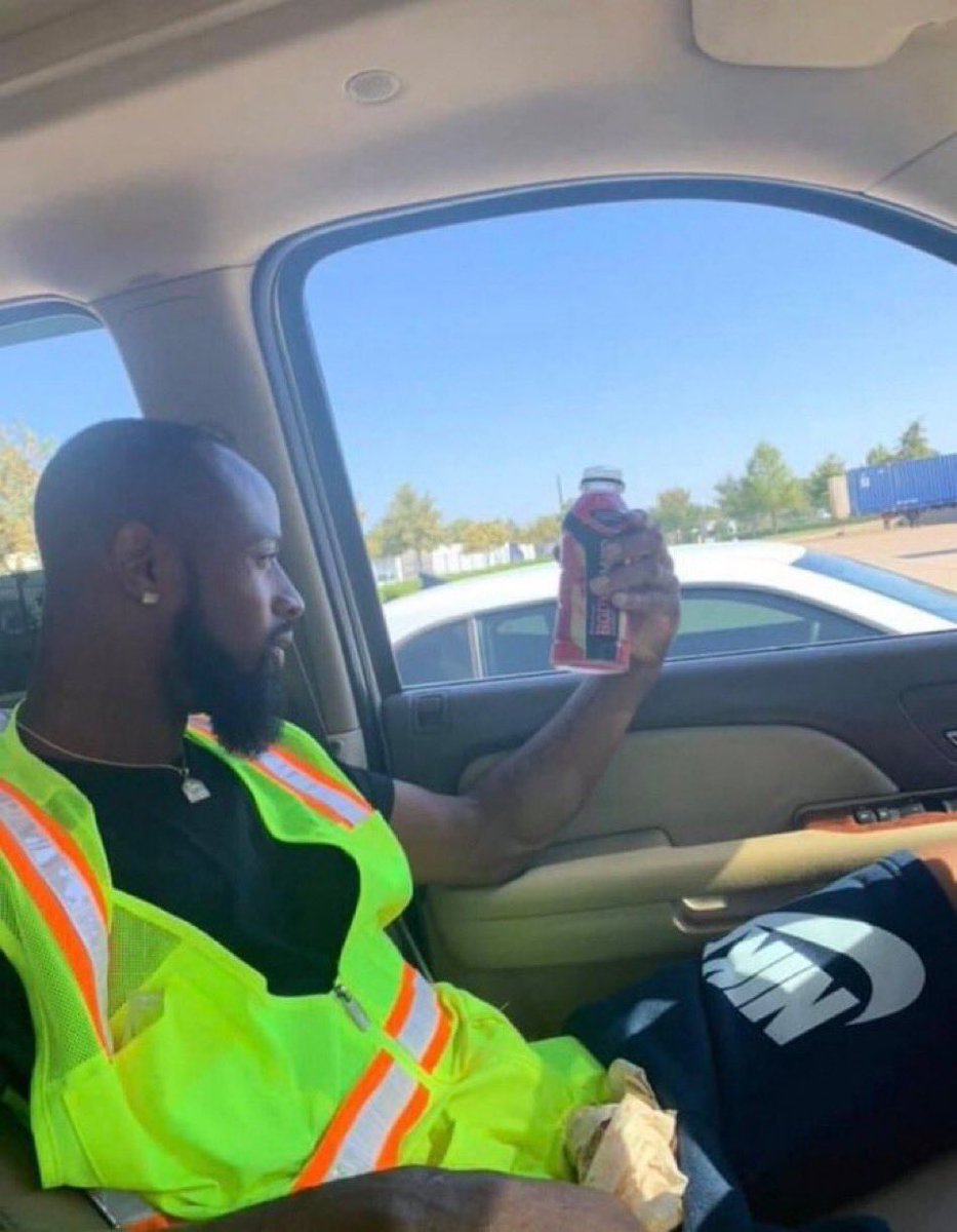 chipskylarp's tweet photo. When you gotta verify the contract before approving any transactions #crypto #cryptotweets https://t.co/qsIRmBQORb