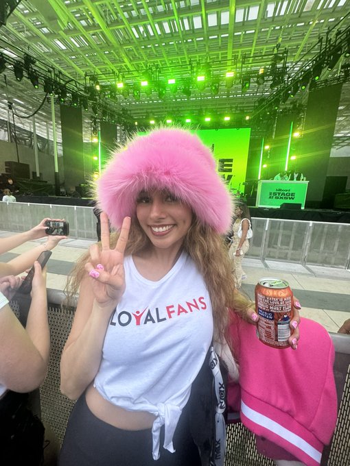 Took over @SXSW 2024 for @realloyalfans - had a wild time to say the least! 😍 @BanksieTV   Xoxo 💋 #Banksie  #sxsw<a class="tags" target="_blank" title="On Twitter" href="/?out=eyJ0eXAiOiJKV1QiLCJhbGciOiJIUzUxMiJ9.eyJpYXQiOjE3MjM3NzIyMDMsImlzcyI6InR3cG9ybnN0YXJzLmNvbSIsIm5iZiI6MTcyMzc3MjIwMywiZXhwIjoxNzU1MzA4MjAzLCJyZWRpcmVjdF91cmwiOiJodHRwczovL3R3aXR0ZXIuY29tL1NYU1cifQ.TnpezHL0P6BlmKXClA1zT7cUfayBJKEwg8k14XSS8SBnL_qSpfQqAl0mWCCuce5uFGaYUprKnLPdufsgX0APBQ">@SXSW</a><a class="tags" target="_blank" title="On Twitter" href="/?out=eyJ0eXAiOiJKV1QiLCJhbGciOiJIUzUxMiJ9.eyJpYXQiOjE3MjM3NzIyMDMsImlzcyI6InR3cG9ybnN0YXJzLmNvbSIsIm5iZiI6MTcyMzc3MjIwMywiZXhwIjoxNzU1MzA4MjAzLCJyZWRpcmVjdF91cmwiOiJodHRwczovL3R3aXR0ZXIuY29tL3JlYWxsb3lhbGZhbnMifQ.HI7o_NajAcko0sgVS0AMPs16eSZWyJWerhir1n8V65BCFMJSRmdMQ90R96LqCX620yEXo-tBfOHuR1mJhLyHmw">@realloyalfans</a><a href="/tag/texas"class="tags"><span>#texas</span></a><a href="/tag/sxsw"class="tags"><span>#sxsw</span></a><a href="/tag/austin"class="tags"><span>#austin</span></a><a href="/tag/beloyal"class="tags"><span>#beloyal</span></a><a href="/tag/banksie"class="tags"><span>#banksie</span></a>