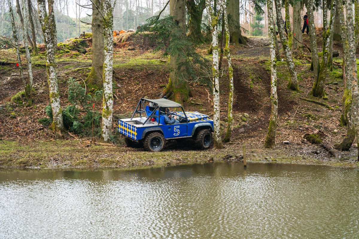 'Alexa, show me a work of art' 🤩 Celebrating our new partnership with Land Rover Experience Scotland - they've wrapped a trials vehicle in Doddie tartan. Bookings go live next week & £10 from each one will support vital MND research. More details 👇 experience.landrover.co.uk/scotland/overv…