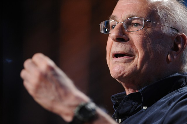 We are saddened to hear that psychologist Daniel Kahneman has passed away. The Israeli-American author and Nobel Laureate will be missed by the social and behavioral science community. He spoke to Sage founder, Sara Miller McCune in 2014. Watch here: socialsciencespace.com/2014/10/video-…