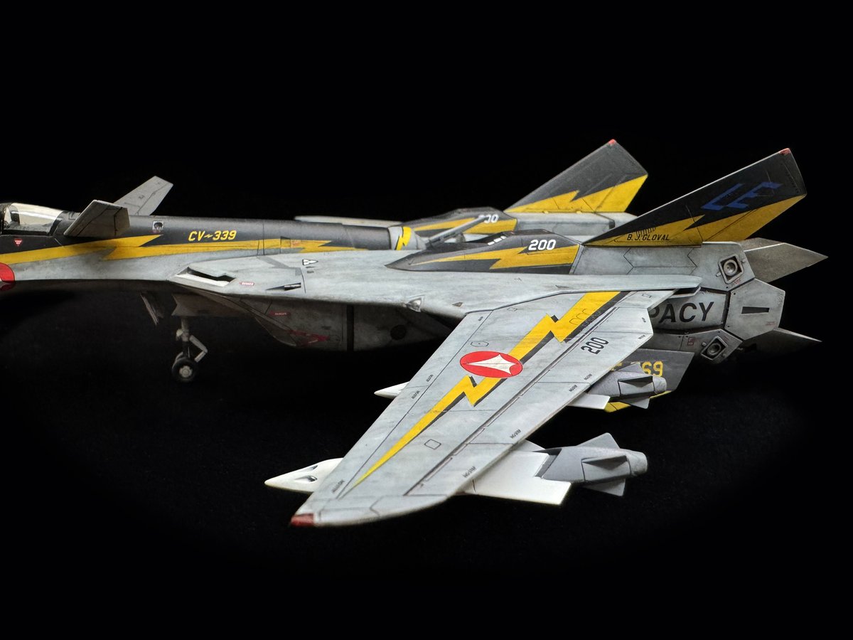 LimChubby's tweet photo. Hasegawa 1/72 VF-19A SVF-569 Lightnings part12 Decaling #macross #macrossplus #vf19 #hasegawa #マクロスモデラーズ https://t.co/ajcjXL9RzP