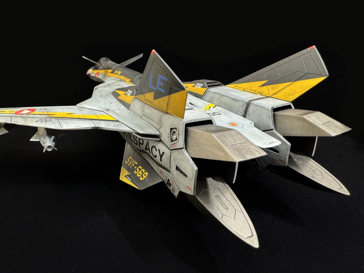 LimChubby's tweet photo. Hasegawa 1/72 VF-19A SVF-569 Lightnings part12 Decaling #macross #macrossplus #vf19 #hasegawa #マクロスモデラーズ https://t.co/ajcjXL9RzP