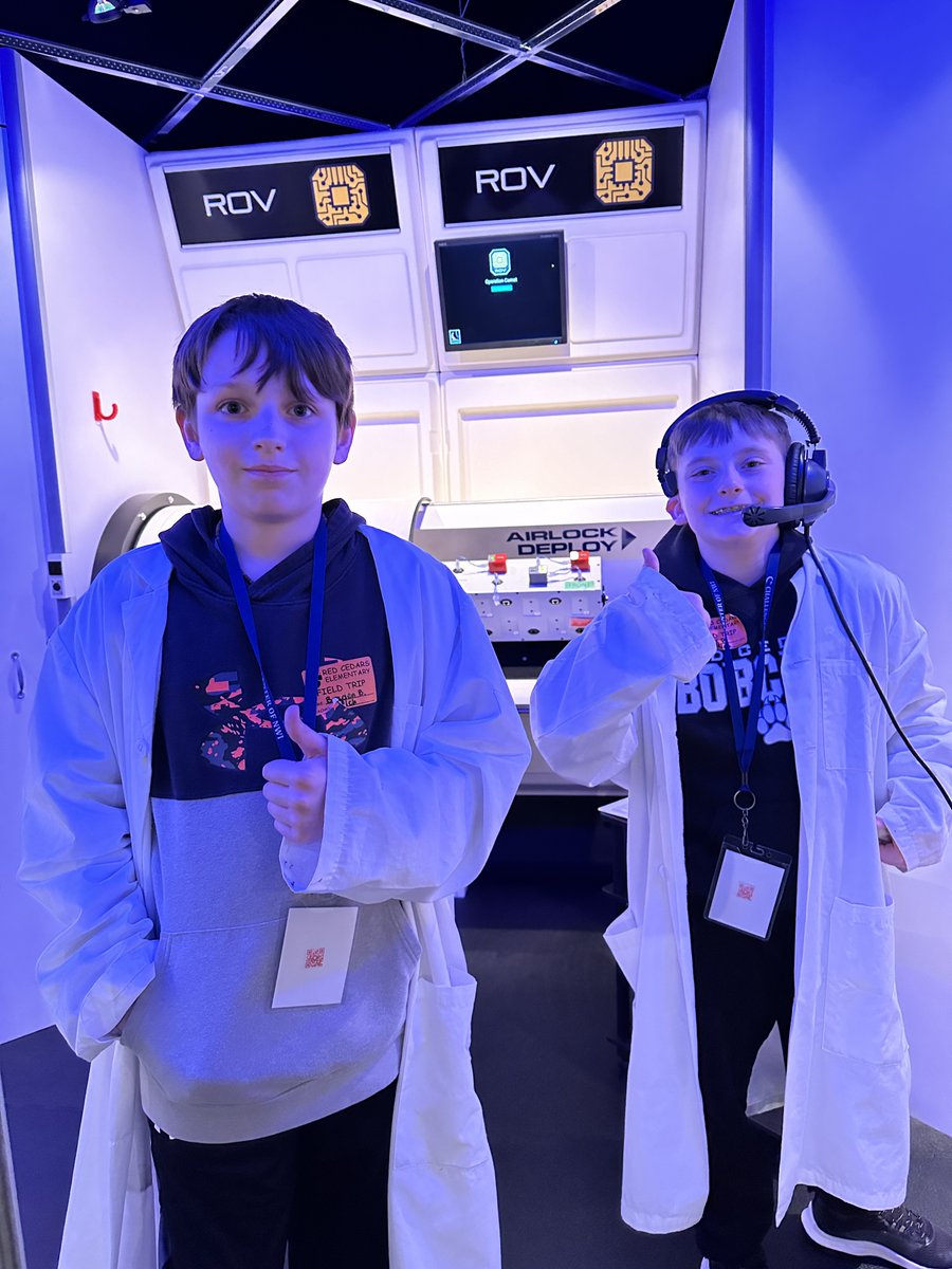 ChallengerNWI's tweet photo. Young astronauts from Red Cedars Elementary School flew 2 more very successful Operation Comet missions this morning! We've had so much fun flying with these crews this week, and have 2 more tomorrow right before they go on spring break! 🤩 Thank you so much for the hard work 🚀 https://t.co/OkbXjA00Am