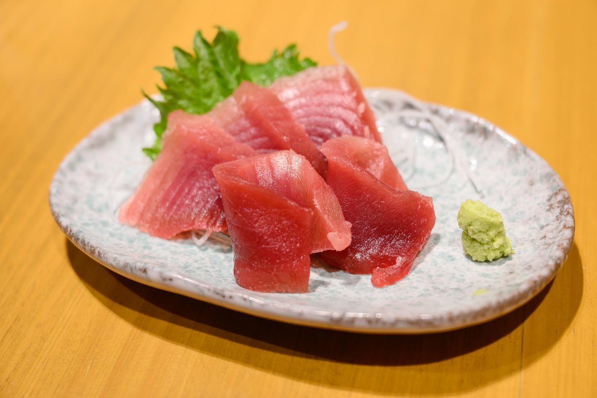 ep_organization's tweet photo. 明けたけど、本日
カメラマン和くんご来店でしたー
なな、なんと佐々木憂流迦選手を連れて来てくれて超絶ブッたまげた！！
2人共静岡出身で、今日は偶然に焼津からマグロが入ってて、なんだかご縁を感じました
2人共ええ男やね〜
ありがとちゃんでした
つーかウルカくんデカいっ！
 #佐々木憂流迦 https://t.co/ABhAjVpf79