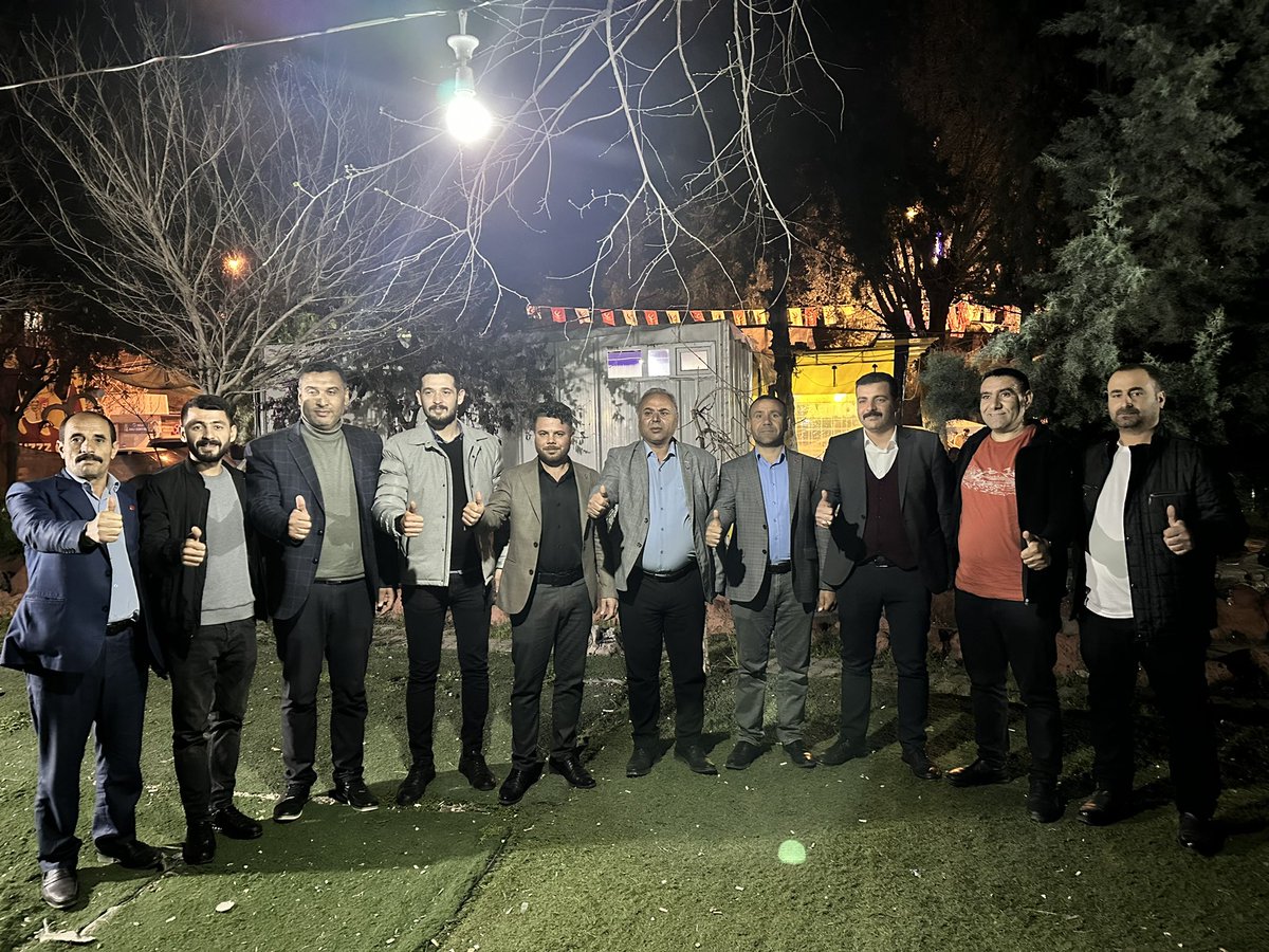 HcsHALiLSACAKLI's tweet photo. Yeniden Refah Partisi Akçakale belediye baskan
adayimiz Mehmet Yalçınkaya
Başkanımızı ziyaret edip
başarılar diledik
@yalcinkayamehmt 
@mkasimgulpinar_ 
@rprefahpartisi 
@ErbakanFatih https://t.co/HRv1eX7Pdt