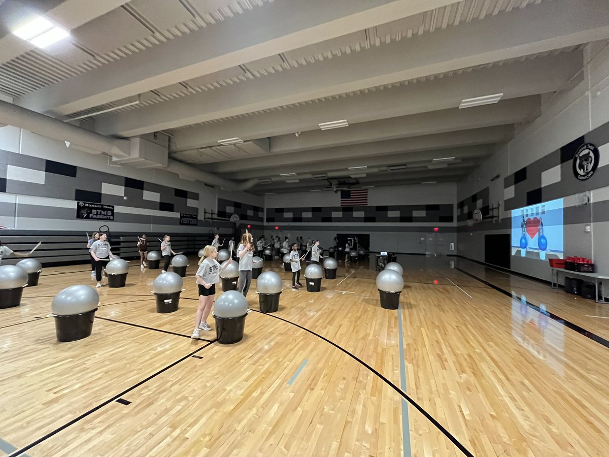 pebubba's tweet photo. Lots of fun with Cardio Drumming today at the Summitt!! Ss found rhythm, got a workout and got their sweat on! #cardiofun #seekyourpeak #opsforwardtogether @_STMS233 @kchilgenkamp https://t.co/4aCVeq4aSm