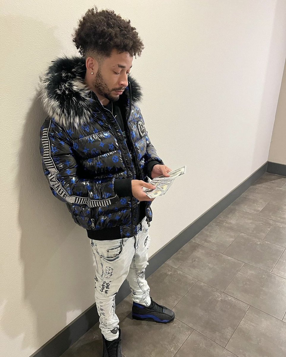 itslindobaby's tweet photo. Finally made a twitter. Repost fah me. Itslindobaby sheesh! Hit that follow. https://t.co/BDw8541O70