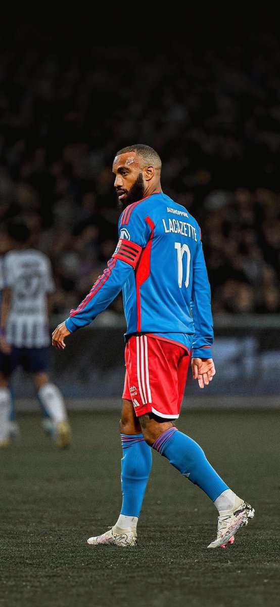 LuLu_Cornuez's tweet photo. @LesFansGones ❤️💙 https://t.co/FY32KESBLK