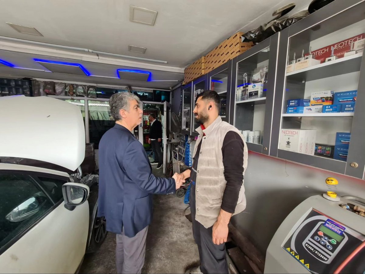 rpeyupsultan's tweet photo. Belediye Başkan adayımız Lokman Çelik ve Meclis üyesi adaylarımız birlikte bugün ki ilk programların Alibeyköy Oto Sanayi Sitesi ziyaret ederek başladılar.

Esnafımız da Milli Görüş belediyeciliğini beklediklerini dile getirerek, başkan adayımızla heyetimize yoğun ilgi ve alaka gösterdiler.

Allah hayırlı bol kazançlar versin tüm esanfımıza.

#istanbul #eyüpsultan #bizeemanet