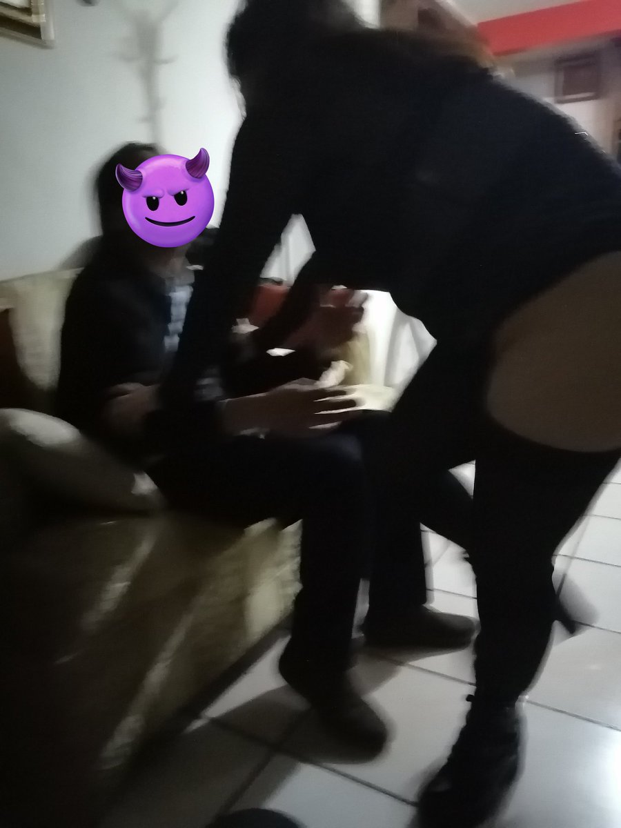 ASagitarium's tweet photo. Quien ha cumplido la fantasía de que su esposa tenga un Sugar Daddy? 😍😋 https://t.co/s6XSEVUoIp