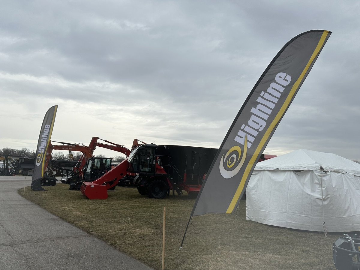 highlinemfg's tweet photo. Day two of the @WIPublicService show where we have the AMX1000s on display! 

We are booking demos at the show so stop by and see Ed, Matt or Scott. 

#weknowcows #FeedMixer https://t.co/uzXcbPzEKB
