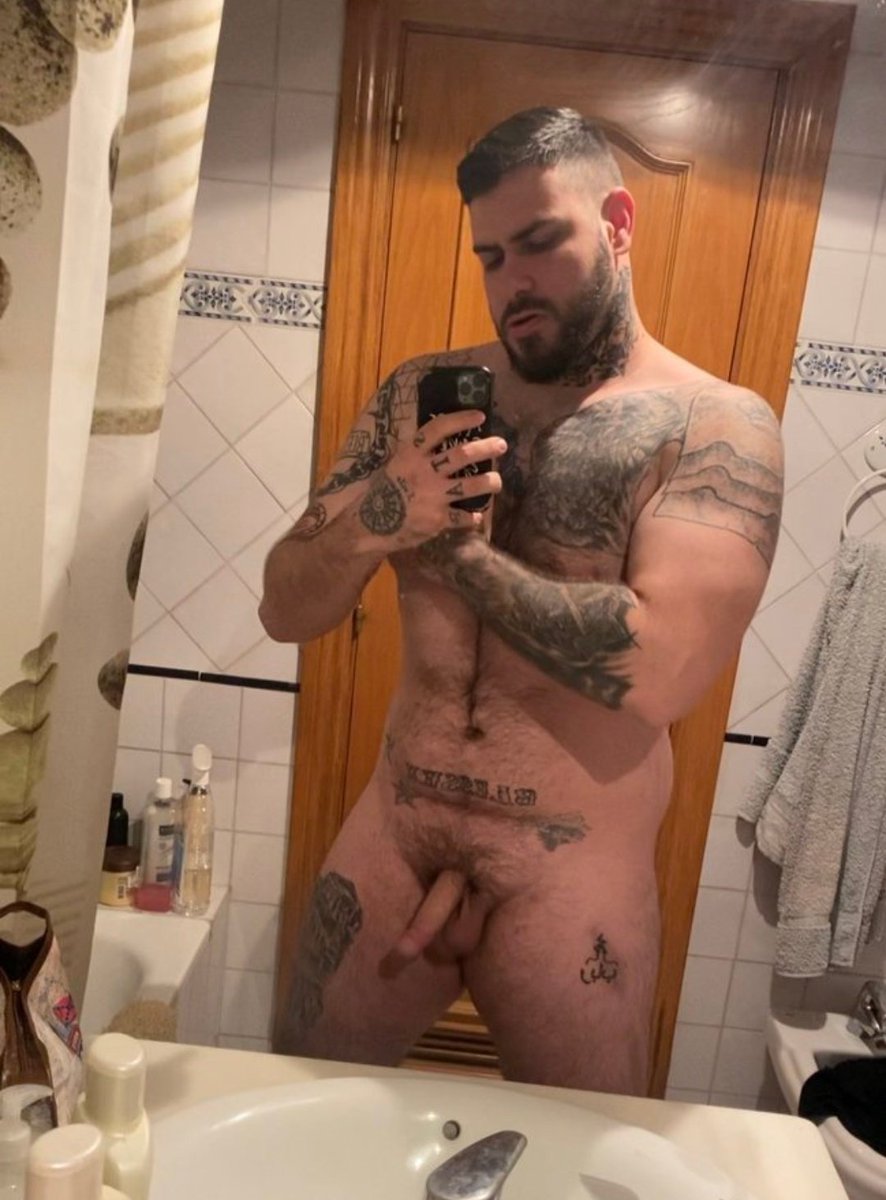 HOMBRESENSUALI's tweet photo. Sigan a 💚•@magicjavistar •💙

#HombreSensual #Guapo #Atractivo #Hot #Sexy #Encantador #Post30 #T22024 https://t.co/x8RDT9G00H