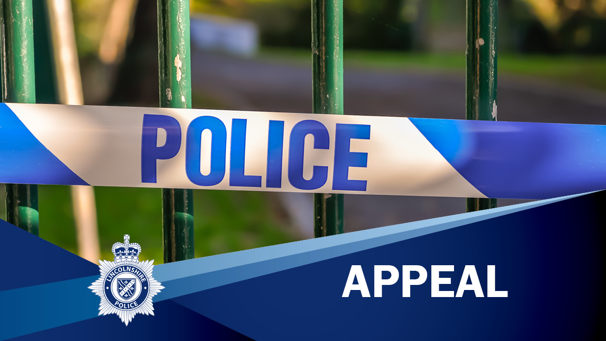 We're investigating a ram raid that took place at 2:13am this morning in Market Deeping, where a cash machine was stolen from the Family Shopper store. We're appealing for any witnesses. Please view the full press release: lincs.police.uk/news/lincolnsh…