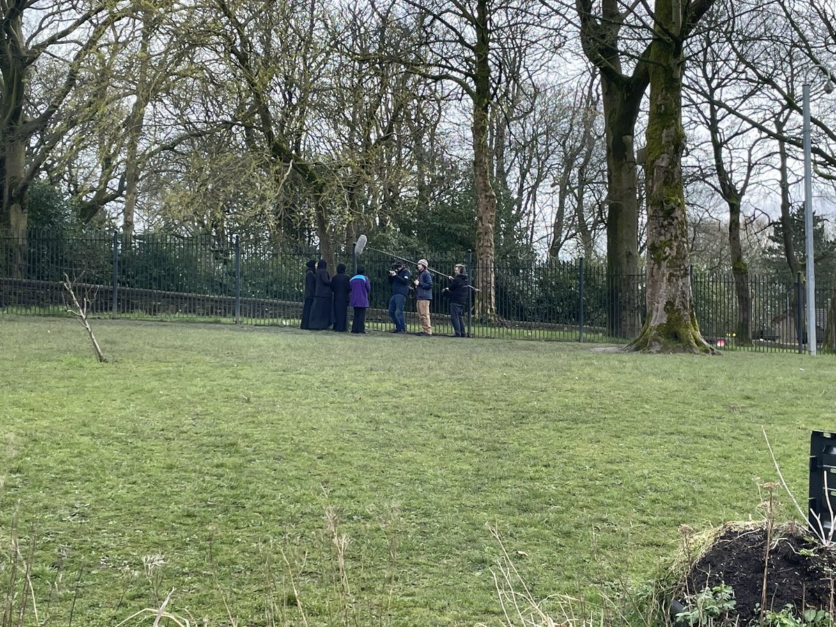 FPHSScience's tweet photo. @Official_FPHS Incredibly proud of our @EarthEcho team leaders today as they were being filmed by an awesome film crew- one of which has flown in from Hawaii!! What an opportunity to showcase the magnificence of moss- we cannot wait to see the final film! 
#MossIsAwesome https://t.co/p9bmpUi2rK