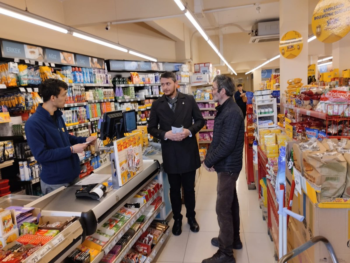 YENİDEN REFAH PARTİSİ BEYOĞLU İLÇE BŞK'LIĞI OLARAK. BEYOĞLU BADEMLİK BÖLGESİNDE  ESNAF ZİYARETİ VE EV ZİYARETLERİ GERCEKLEŞTİRDİK.
<a href="/ErbakanFatih/">Dr. Fatih Erbakan</a> 
<a href="/rpmustafadogan/">Mustafa Doğan</a> 
<a href="/BalyediTalha/">Yiğit Talha Balyedi</a> 
<a href="/GulepAhmet/">Ahmet Gülep</a> 
@Salih724747