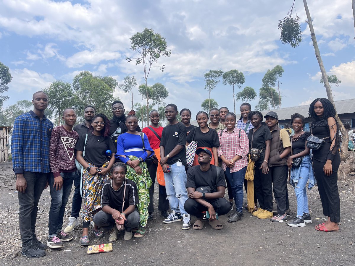 Soyez une valeur de plus
             🇨🇩Un mal de moins 
Soyez une pierre à l’édifice 
#paix #humanitaire #Nordkivu