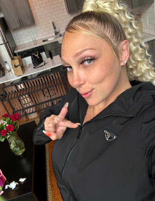Would you fuck me in public? https://t.co/eMoOsF8Bzp