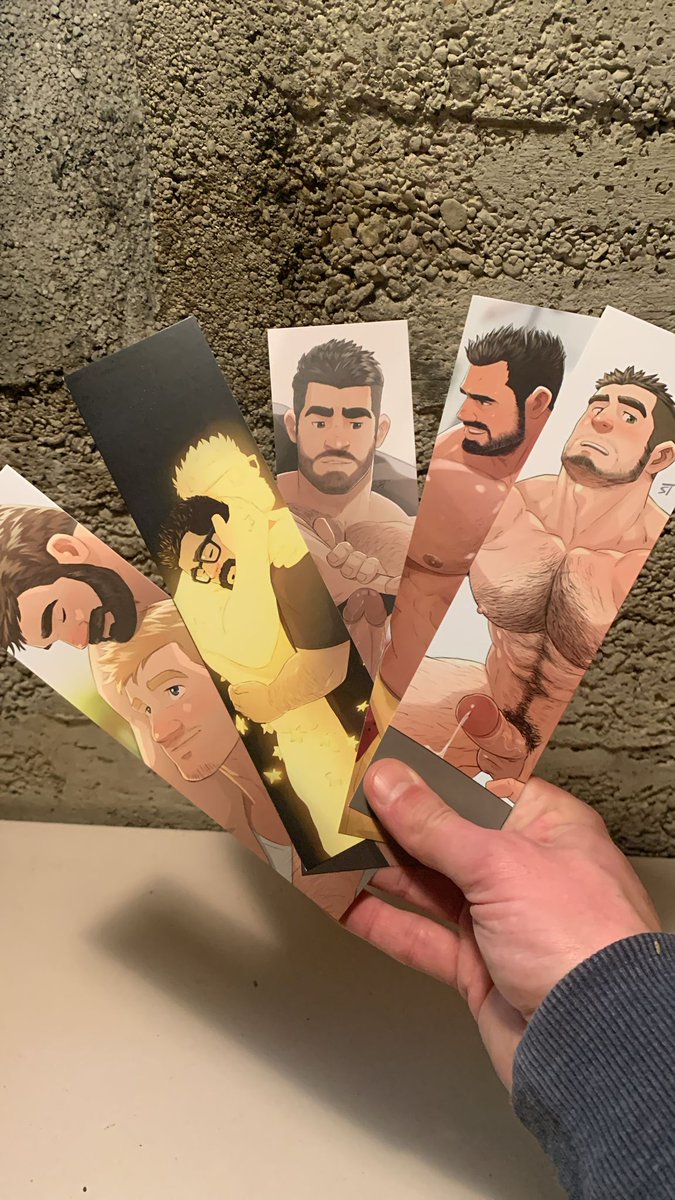 JoJiArt's tweet image. Hi everyone, I want to update you on the status of the Kickstarter project.
Currently, I have produced all the rewards. It's almost finished. The book is in the process of being printed and is expected to be delivered to you from April onwards.
Thank you so much for your support