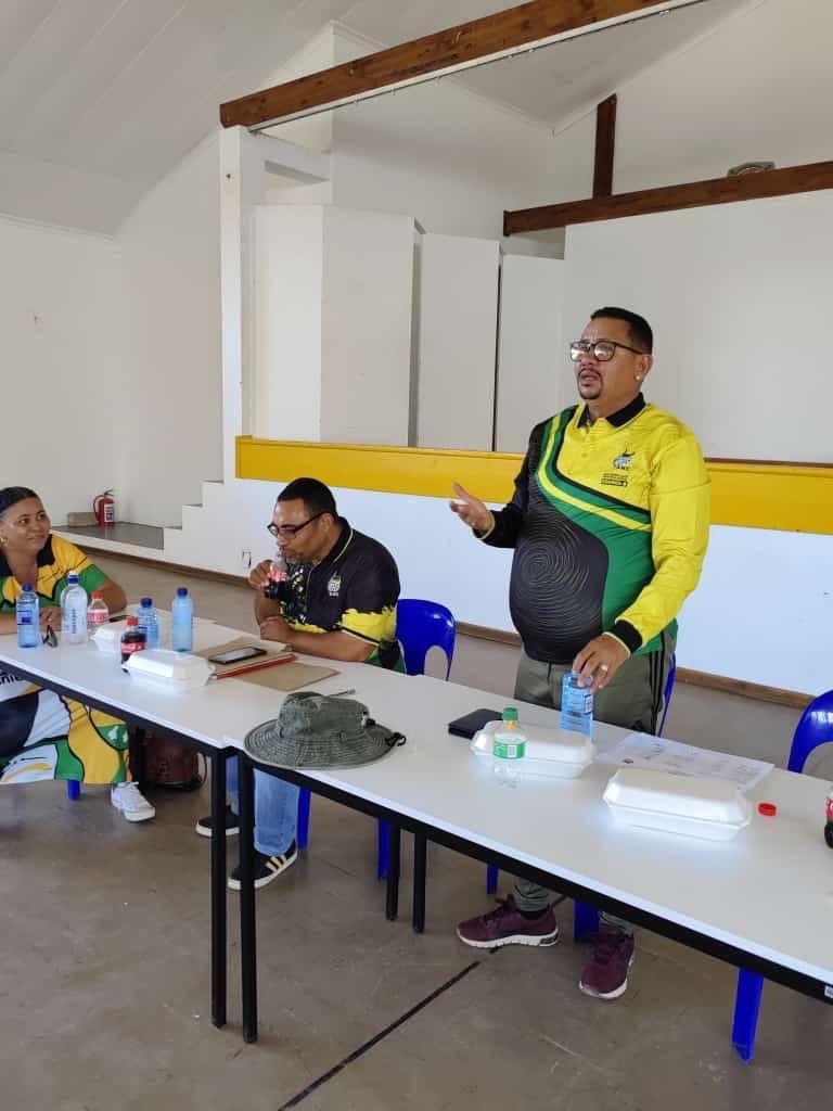 📍REGIONAL TREASURER CDR RIAAN CLOETE  ADDRESS THE KHAI MA SUBREGION VOLUNTEERS CORPS LAUNCH.

The Launch seek to thank and motivate all ANC volunteers for thier dedication and hardwork. 

#ANCWeekend 
#NCVotesANC 
#LetsDoMoreTogether 

🖤💚💛