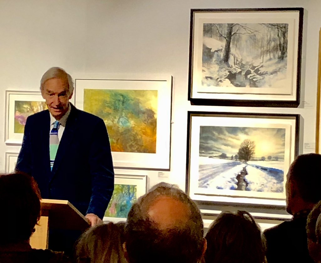 Many thanks to @jonsnowC4 for a lovely speech and opening the @RIwatercolours exhibition @mallgalleries Proud to have provided a suitably snowy backdrop for him. Show opens tomorrow. See all the works online: buyart.mallgalleries.org.uk/all-artworks/?…