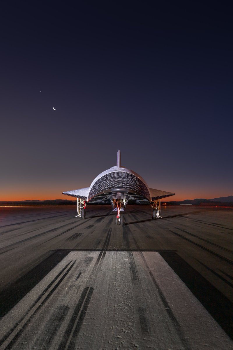 Stratolaunch's tweet photo. TA-1 first flight complete ☑️ The dawn is now breaking on the era of reusability.
Debuting in this week’s edition of @AviationWeek, TA-2 the first fully recoverable hypersonic vehicle able to land on a runway and fly again.
Progress is speeding up, keep up with us! https://t.co/9RnRxQmDQB