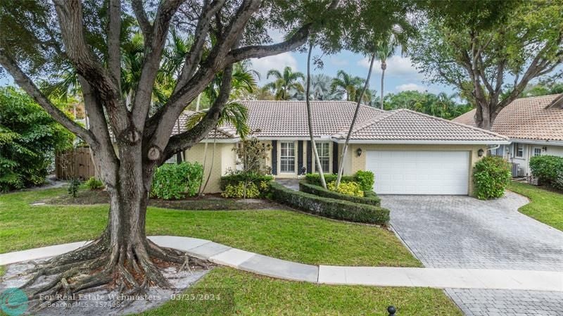LangRealty's tweet photo. 📍 Boca Raton, FL

Equal Housing Opportunity
Offered at $995,000 by Russell Newman -- 561.400.3584

For more information, please visit https://t.co/Z5FhQPhGdn

#langrealty #listwithlang https://t.co/89lgGT5dws