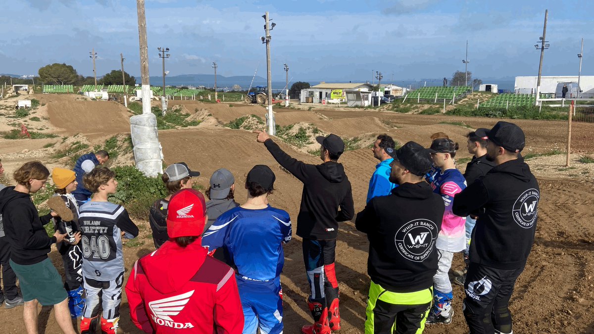 ffmoto's tweet photo. #SXTour - Championnat de France #Supercross 2024
#Objectif2026 : Retour sur le stage SX de Châteauneuf-les-Martigues
➡️https://t.co/G0hKDQW7rr
#ffmoto https://t.co/q9mpJBKXxX