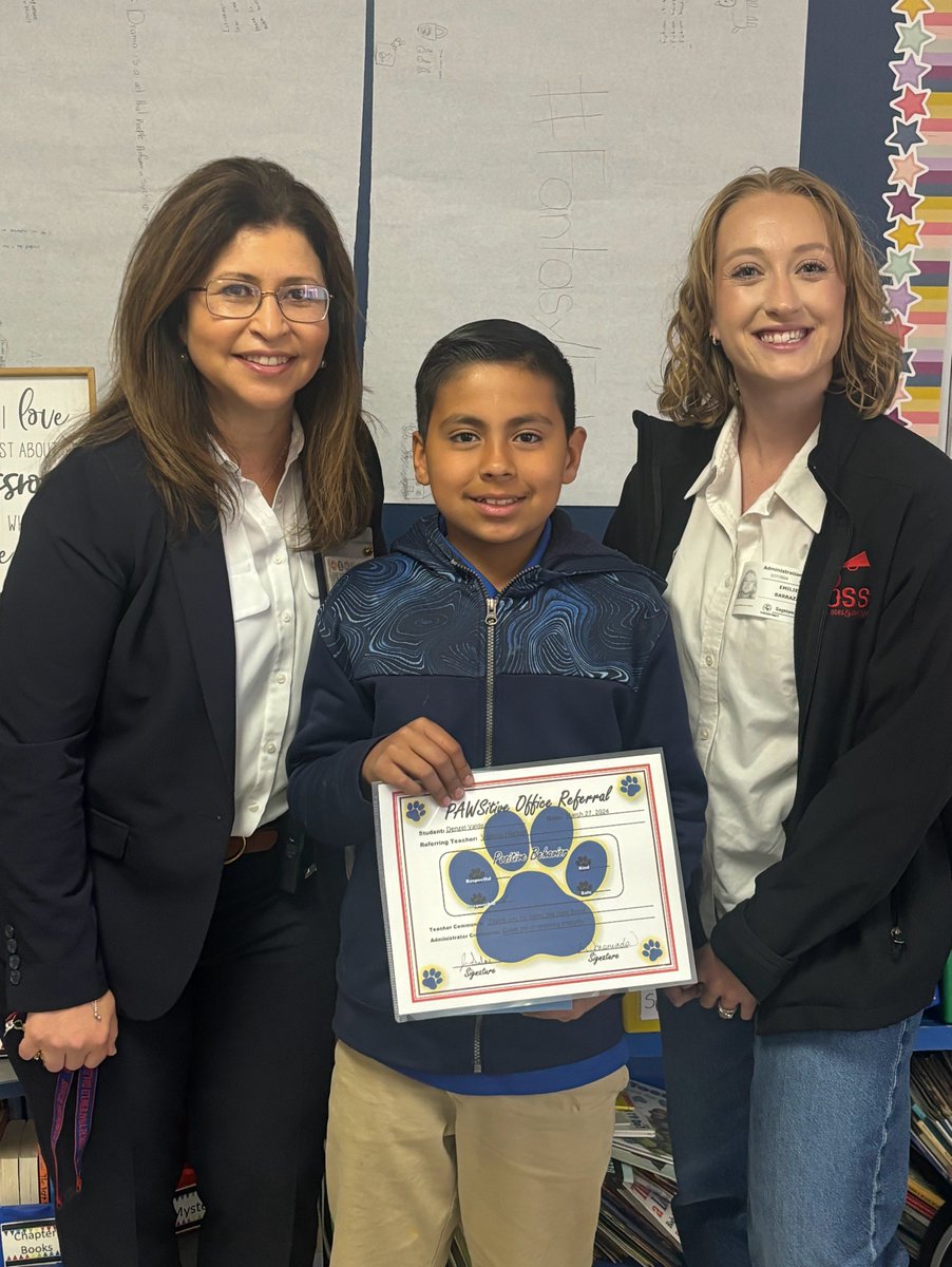 Our Principal for the Day, Ms. Emilie Barraza, @bosschicken915 had a great time reading to classes, observing classrooms, meeting parents, and giving positive awards to our Scotties! Great job! Thank you for always supporting our campus! @SagelandMicro @YISDPIE