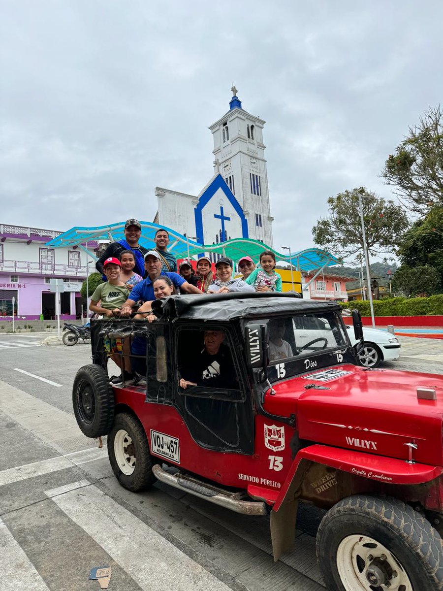 oscarnain's tweet photo. Porque hay que hacer oración pero una ida al campo también se puede, las maravillas de nuestro Valle del Cauca @GobValle #Yipao #Versalles https://t.co/hHYUVoyMtb