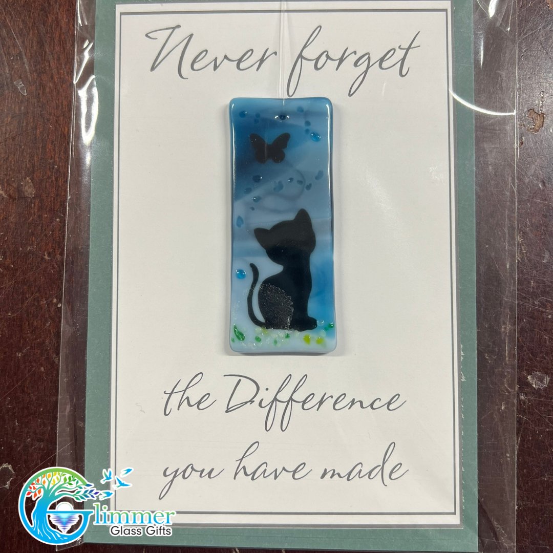 2 wonderful acts of kindness were displayed last night.

We had to share it.

Last week, John won our TRIVIA CHALLENGE.

He decided to give it to Jen &amp; she decided to give it to Jerry.

Giving is much better than receiving.

#kindness #payitforward #giving #MakeLifeGlimmer