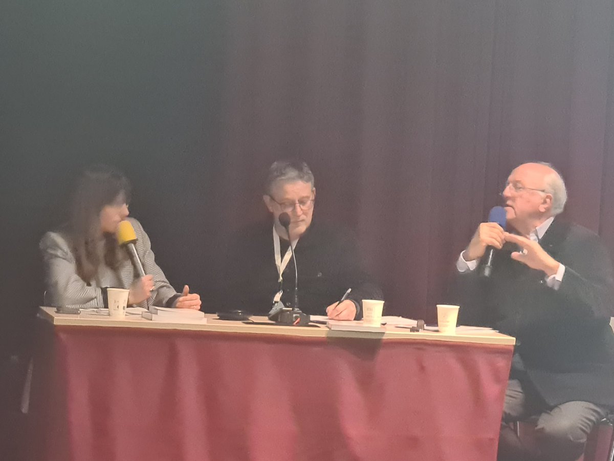 La logique réciprocitaire fortement utilisée <a href="/MathildaRecci/">RENAULT-TINACCI</a> la mise à disposition des locaux est également.<a href="/VivianeTCH/">Viviane TCHERNONOG</a> <a href="/Injep/">INJEP</a> les sommations à l'hybridation facteur de robustesse.<a href="/HuguesSibille/">Hugues Sibille</a> @VincentClivio