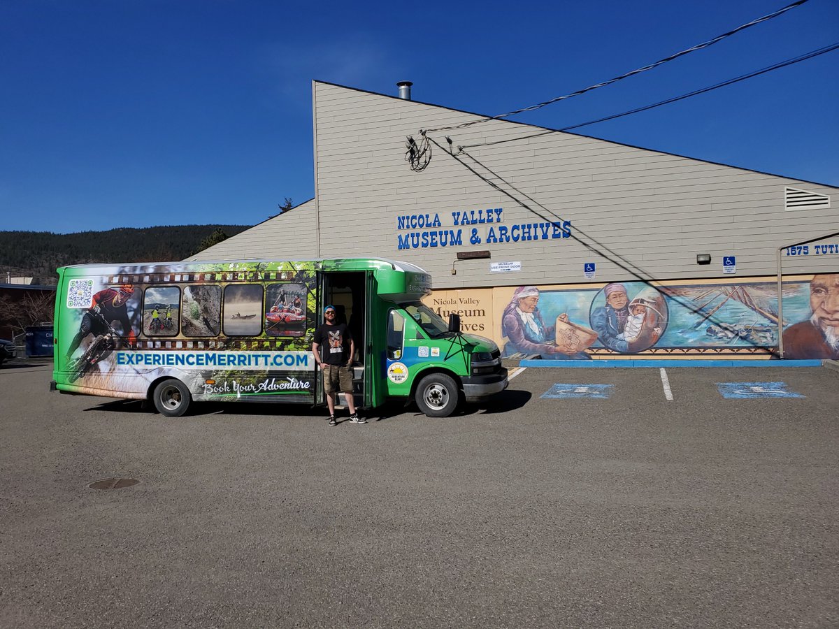 Derek Anderson and family hop on the TNV Bus and were seen wandering around town celebrating Merritt BC history getting ready for touring. Watch here or our website for our tours coming soon. #merrittmatters #merrittbc  #experiencemerritt  #exploremerritt