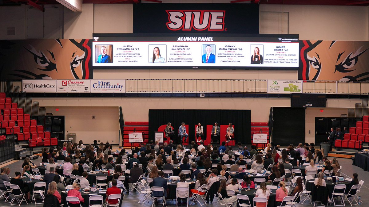 SIUECougars's tweet photo. SIUE Athletics hosts the inaugural Cougars Career Networking Night presented by Northwestern Mutual Fairview Heights-Clayton in First Community Arena! An event where we are building the future leaders of the Metro East! #CommitmentToCommunity
🔗https://t.co/6kJSU21yWz https://t.co/GrpKnEP4HJ