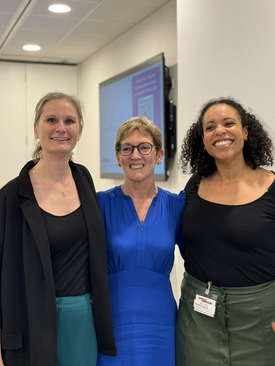 michelleeast's tweet photo. Was sad to miss some of the fab sessions at the @HealthInnovOx Shared Learning Event today but some brilliant feedback for the birth trauma session lead by @NadiaMTucker and @busy_bumble_bee. Thank you @EileenDudley10 for keeping these important flames burning 🔥 https://t.co/PHEEHC1RQx